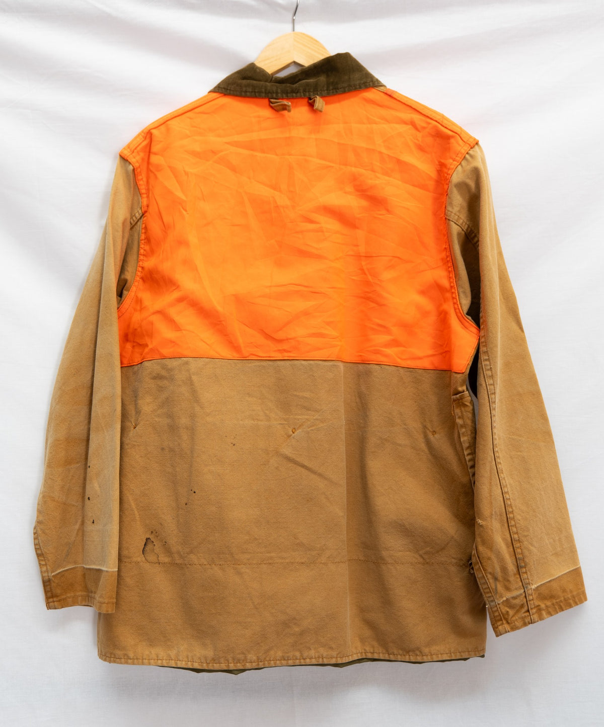 Tan & Orange Hunting Jacket — 124 — garment photograph 4