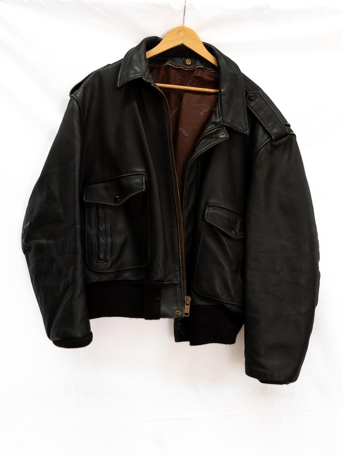 Black Wide-Lapel Zip Jacket — garment photograph 1