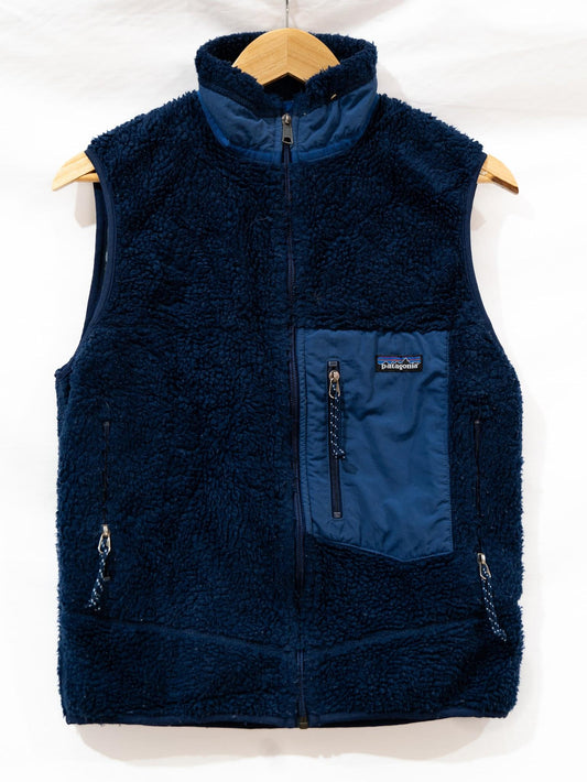 Navy Textured Fleece Vest — garment photograph 1