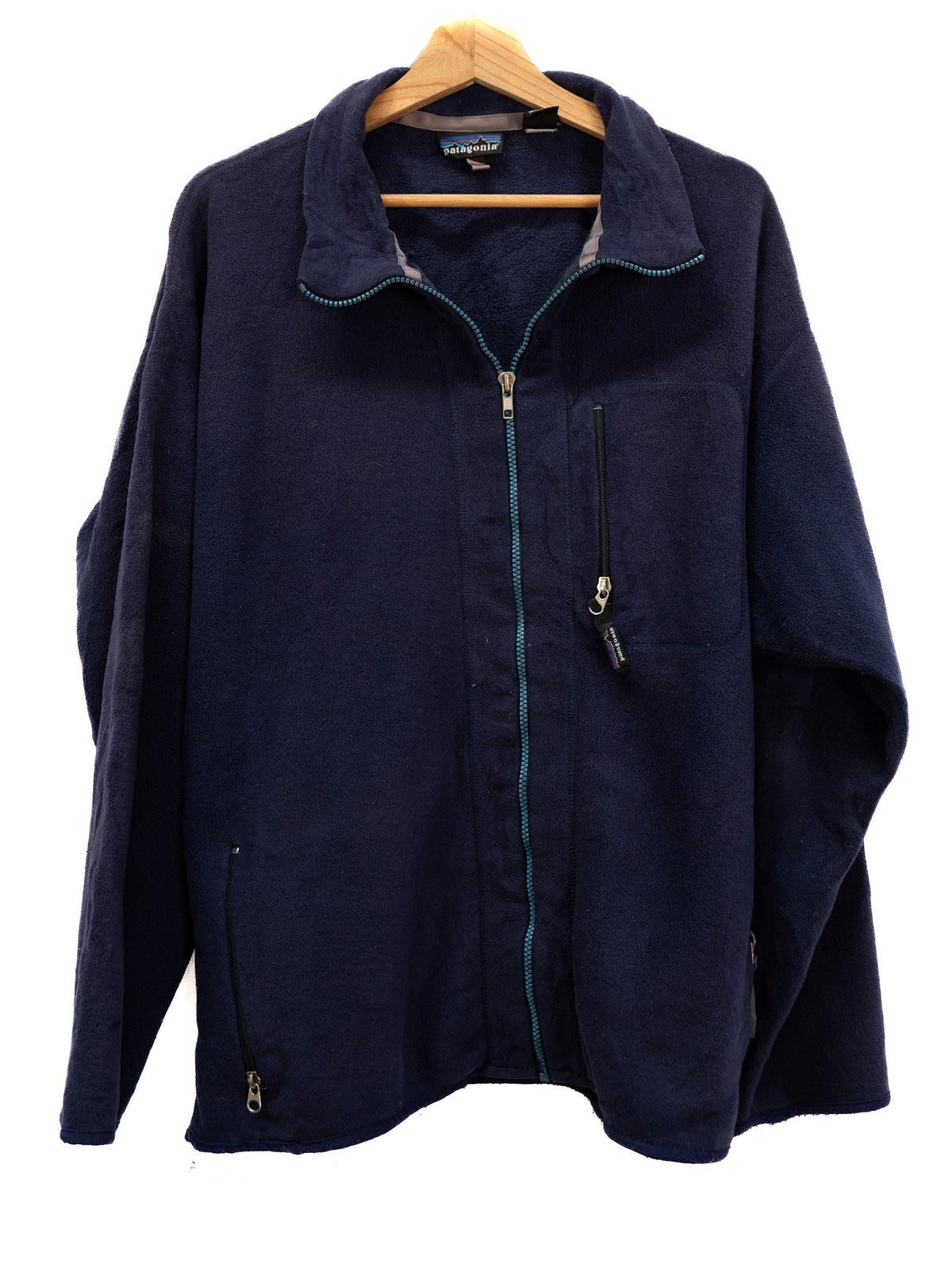 Navy Full-Zip Fleece — 237 — garment photograph 1