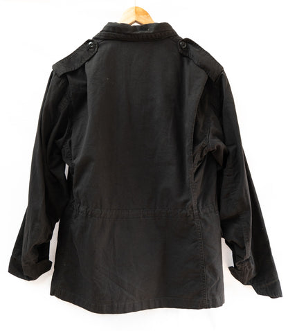 Black Four-Pocket Utility Jacket — garment photograph 4