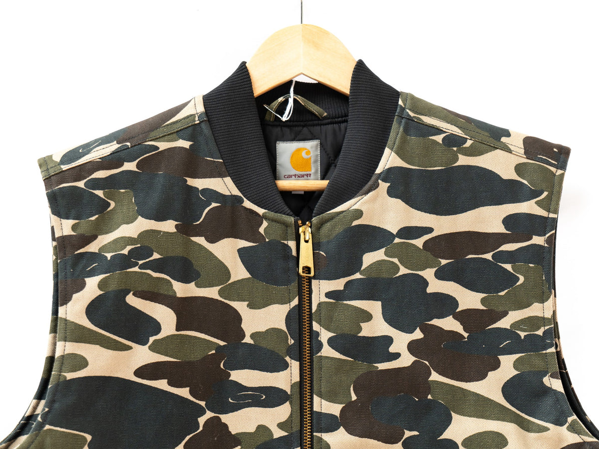 Camouflage Zip Vest — garment photograph 2