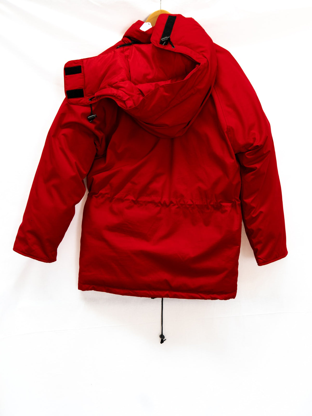 Red Hooded Utility Parka — garment photograph 3