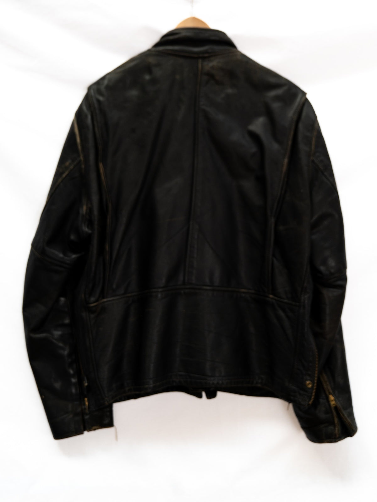 Black Zip Bomber Jacket — 141 — garment photograph 3