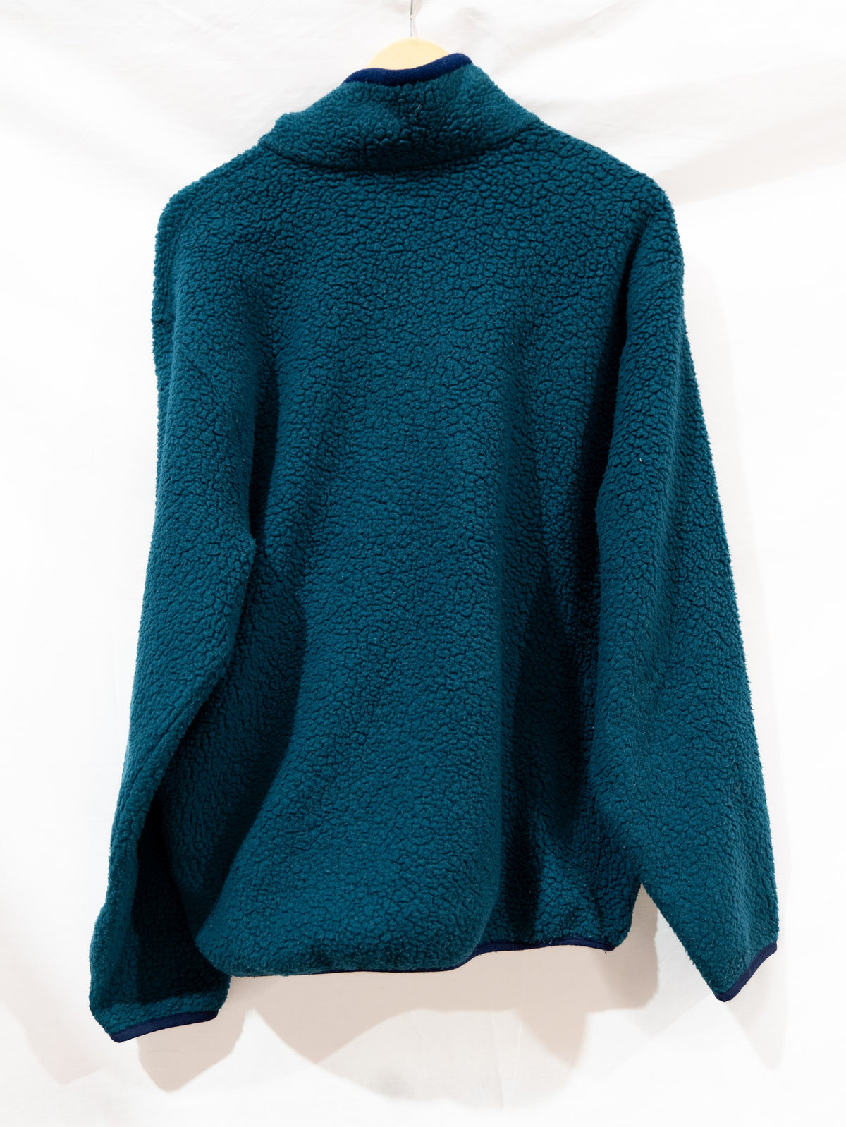 Teal Textured Zip Fleece — garment photograph 3