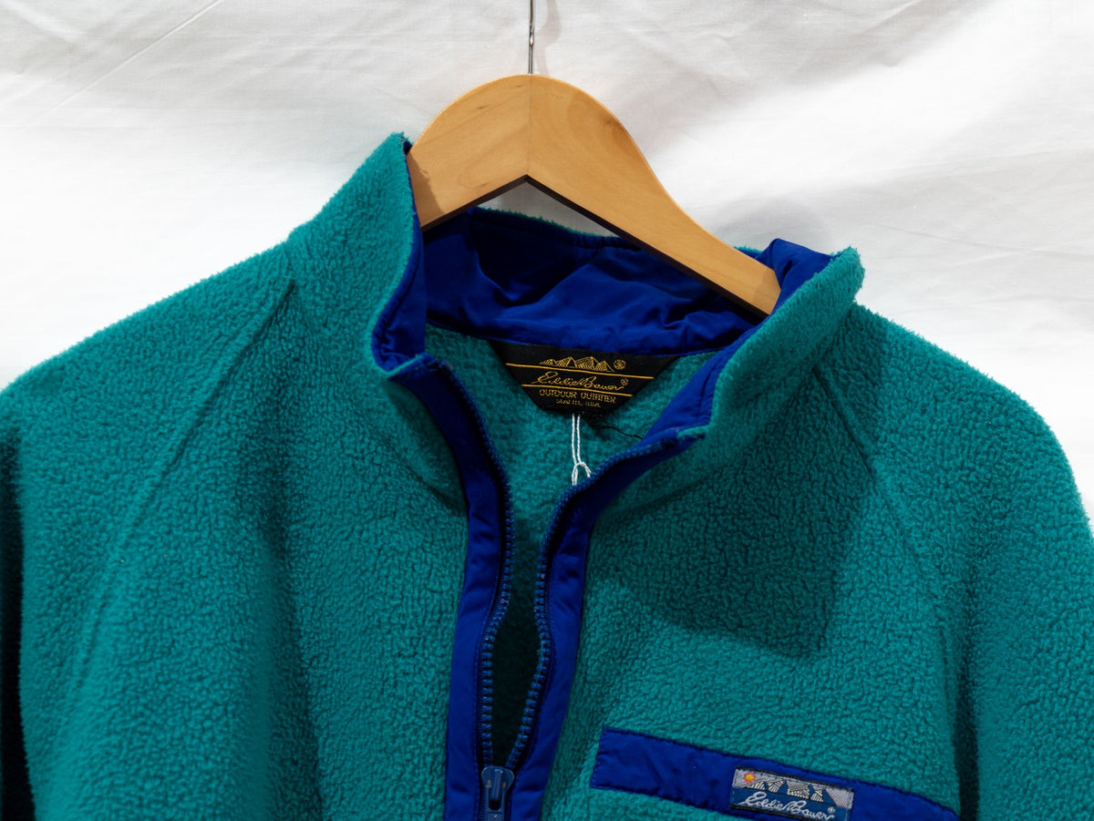 Teal Fleece with Blue Chest Pocket — garment photograph 2