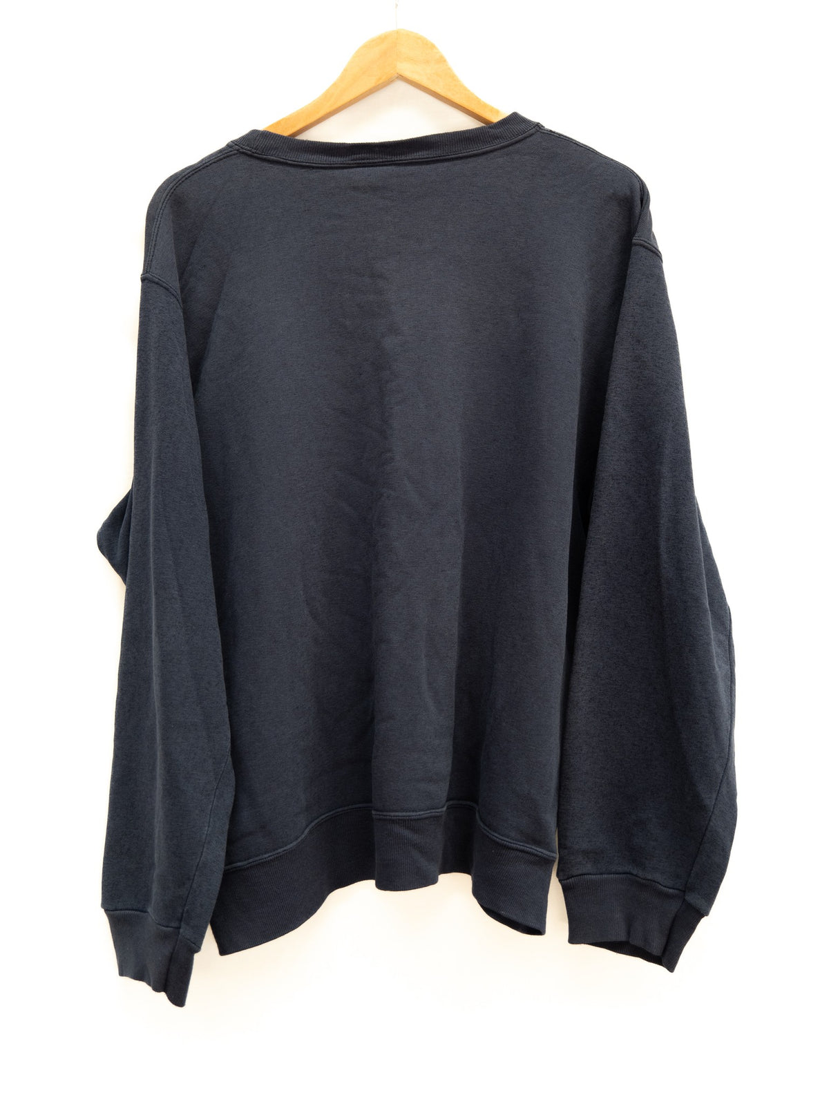 Michigan College Sweatshirt — Navy — garment photograph 3